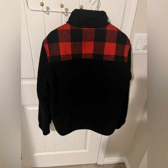 Roots Sherpa Zip Up Sweater Jacket | Size: Medium | Colour: Black/Plaid - Picture 3 of 3